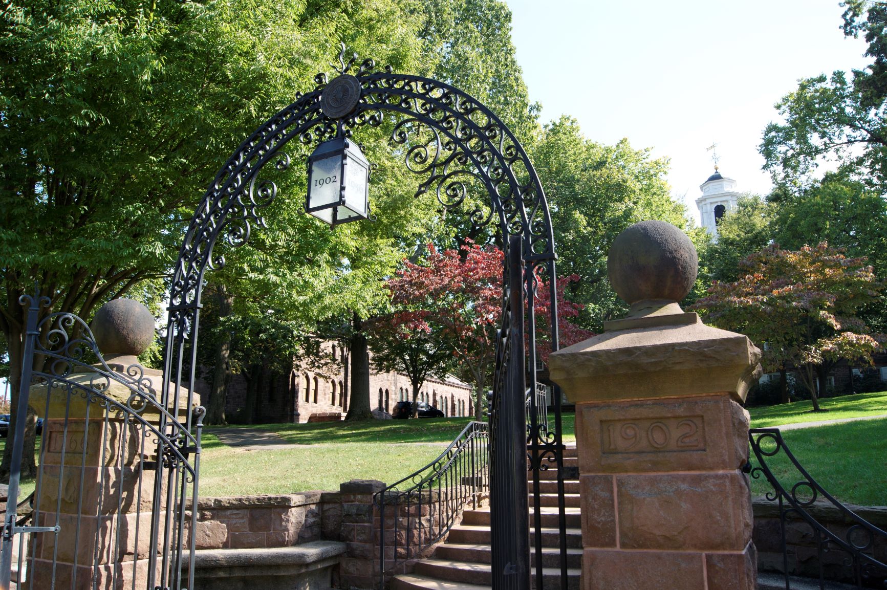 rutgers_gate