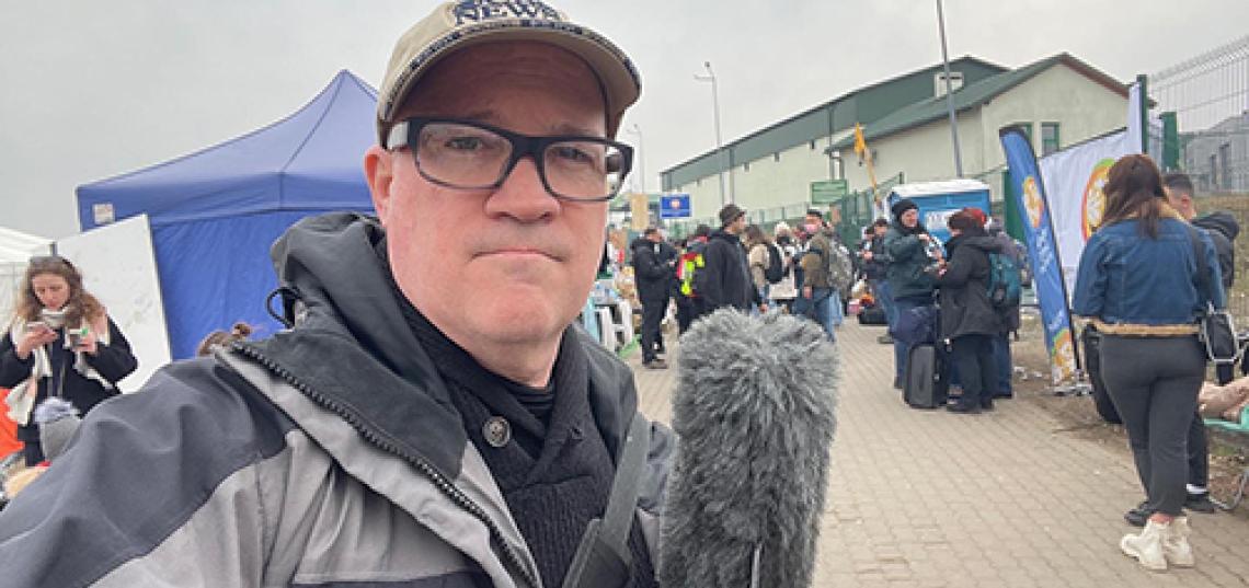 Alumnus T. Sean Herbert, an award-winning producer at CBS News in New York, spent the month of March 2022 reporting from the border of Ukraine and Poland.  